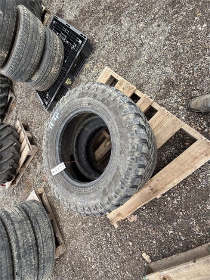 (2) Lt265/70r17 Tires