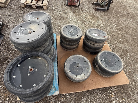 (26) Rubber Press Wheels