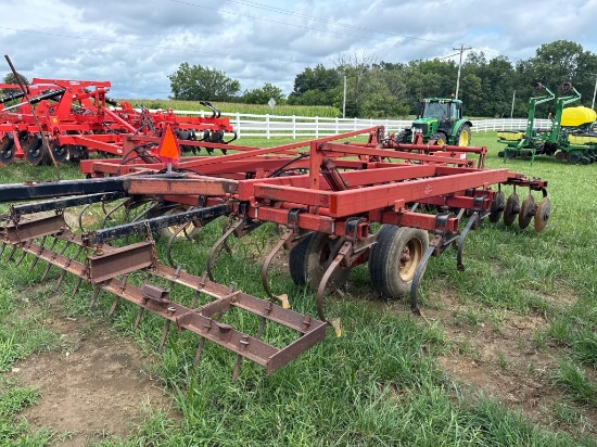 Case Ih 4200 15' Soil Finisher