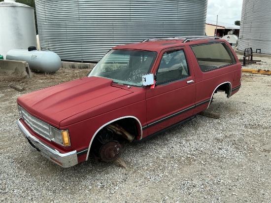 Chevy S10 Race Truck