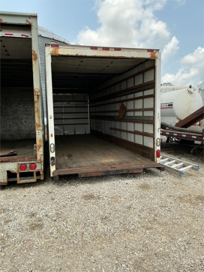 27' Storage Trailer