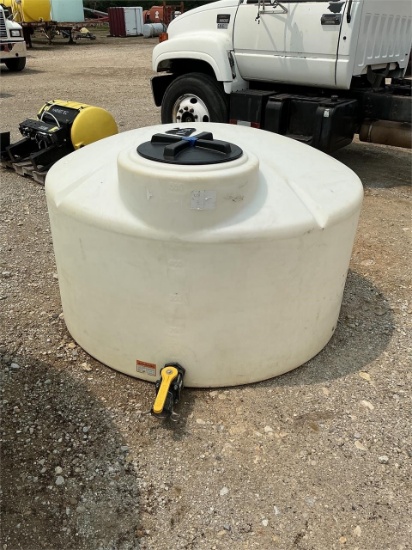 550 Gallon Poly Tank
