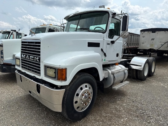 2005 Mack Chn613 Day Cab