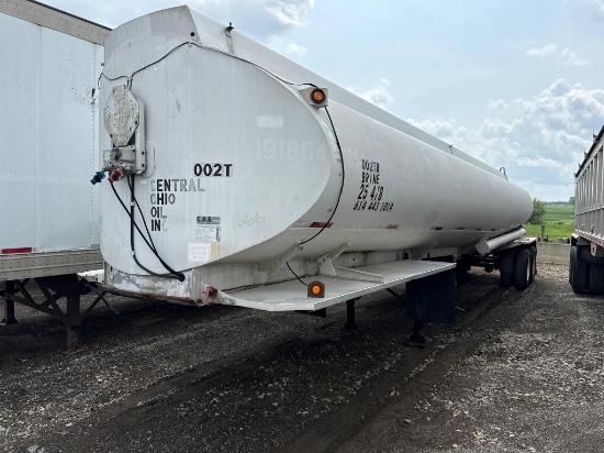 1983 Heil 9000 Gal Tanker Trailer