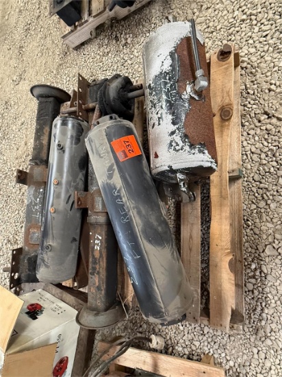 (2) Landing-gear Jacks; (3) Air Tanks On Pallet