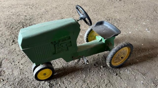John Deere Pedal Tractor