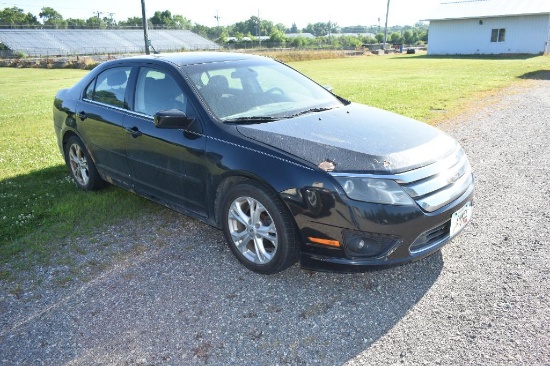 2012 Ford Fusion 4 Door Car,