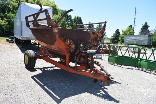 Highline Pro 6600 Bale Chopper, Rear Bale Load,
