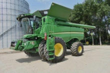2023 John Deere S780 4WD Combine,
