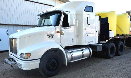2000 International 9200I Semi Tractor,