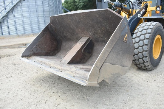 102" Dumax Rolling Bucket, Single Point Hookup, Fits John Deere 544P Wheel Loader