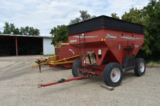 Demco 365 Gravity Box on Demco Gear, 22.5 Truck Tires, Ext, Hitch, Light Package