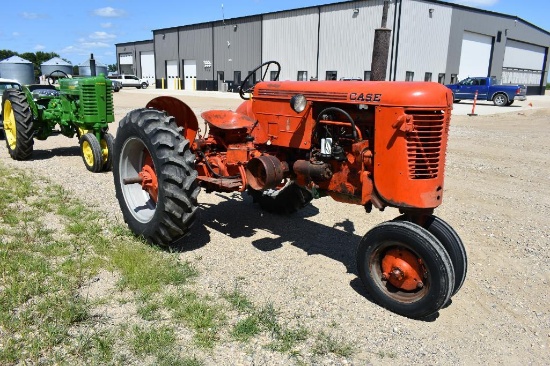 Case Vac Tractor, Narrow Front, Rear Fenders, PTO, 3 Pt, 12.4-28 Rear Tires,