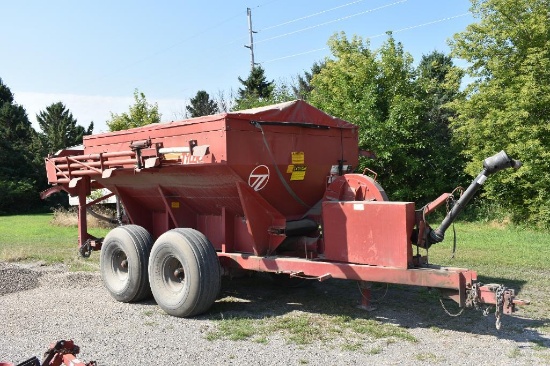 Tyler 8 Ton Tandem Axle Fertilizer Spreader,