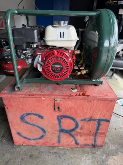 Rolair GD4000PV5H Gas Air Compressor w. Storage Box