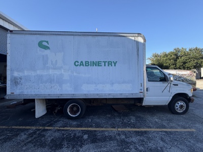 Ford E-350 Super Duty 16' Box Truck
