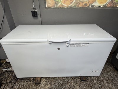 GE 15.7 CuFt Chest Freezer - White