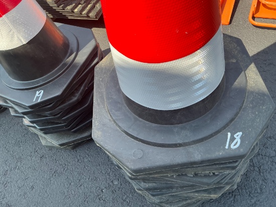 28in Caution Cones(10)