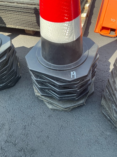 28in Caution Cones(10)