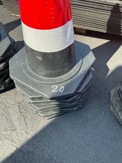 28in Caution Cones(10)
