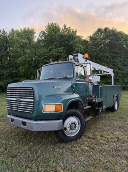 1993 Ford L8000 Crane Service Truck