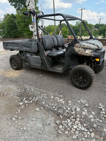2020 Can Am Pro Defender Hd10