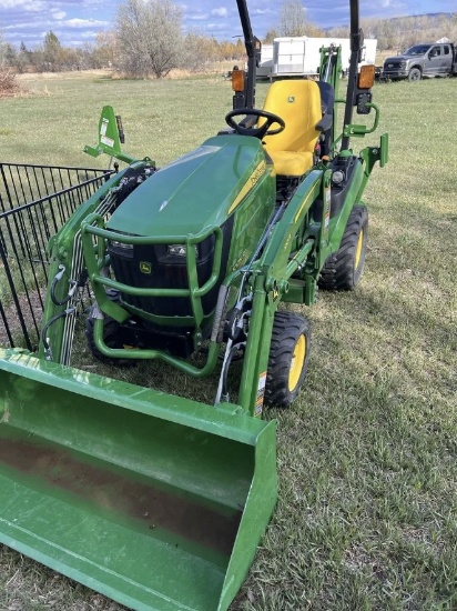 2024 John Deere 1025R Sub-Compact Tractor with Loader, Backhoe & Rear Blade