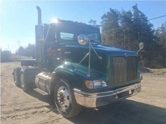 1999 International 9100 Day Cab Truck