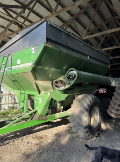 Unverferth 8250 Grain Cart