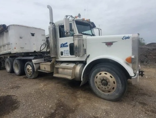 2007 Peterbilt 379 Tractor – Powerful, Reliable, and Ready to Work