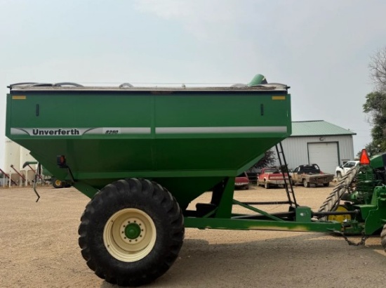2014 Unverferth 8250 Grain Cart