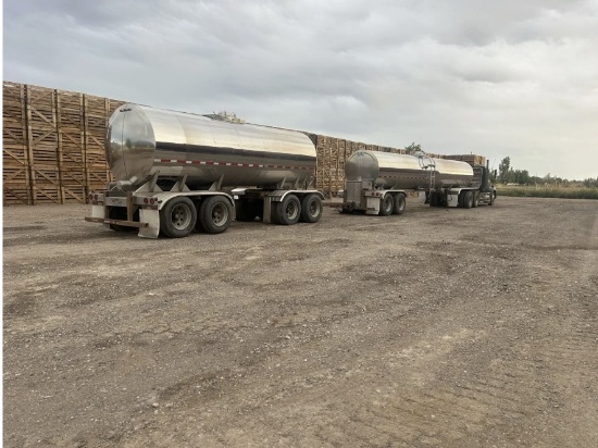 2014 West-Mark Sanitary Trailer Lead & Pup Trailer Set