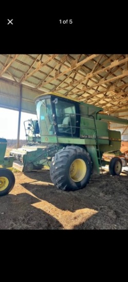 John Deere 8820 Combine With Jd 230 Rigid Header And Header Trailer