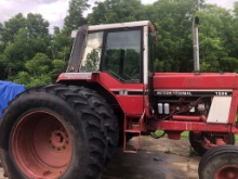 International 1586 Tractor & Vermeer Bale Buster – Farm Equipment Package