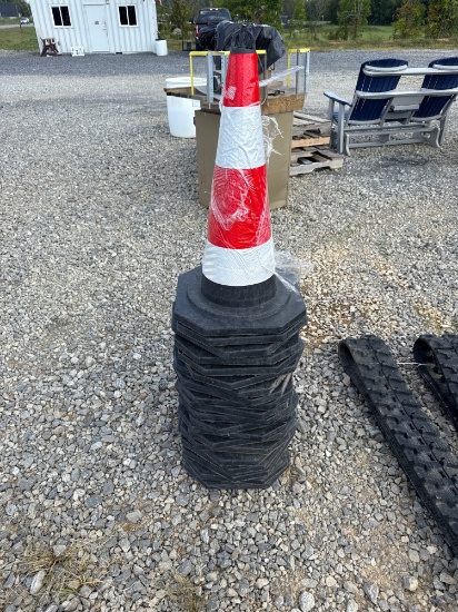 Set of 20 Traffic cones