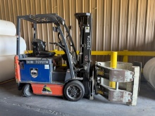 Toyota Electric Forklift with Paper roll clamp Model: 8FBCU25