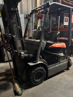 Toyota 7FBH20 Electric Forklift Truck - Used for parts