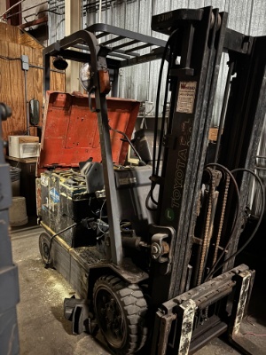 Toyota 7FBCU25 Electric Forklift Truck - Used for parts