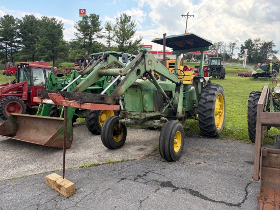 John deere 2520 diesel, 2 wheel drive, has side console, 1 set of remotes, 68 HP, transmission type