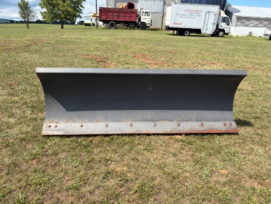 Skidsteer hydraulic angle scraper blade, in good shape, 8 foot wide
