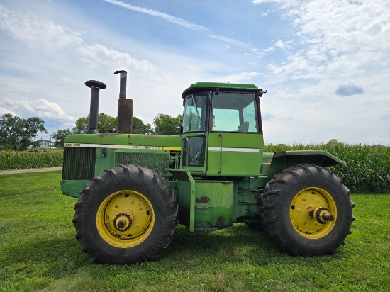 1976 John Deere 8630, 4wd with duals, 3pt hitch, no PTO, Quad-Range transmission, tractor runs good,