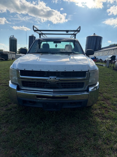2007 Chevy 3500 single cab, 6.0 gas, two wheel drive with knaphide service body on it, has racks att