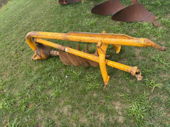 F-8 danuser post hole digger, has bent pto, serial#008565