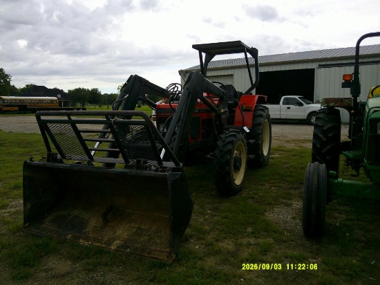 Zetor 3340 tractor with loader