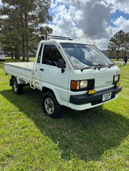 Toyota LiteAce 4x4 Diesel Flatbed Mini Truck