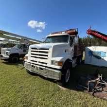 148 DUMP TRUCK