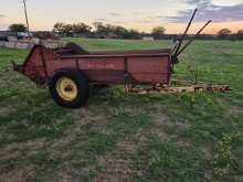 New Holland Manure Spreader