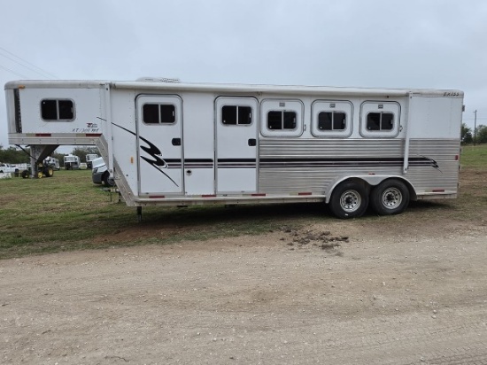 2000 Exiss LVSHT 3 Horse Trailer with Living Quarters