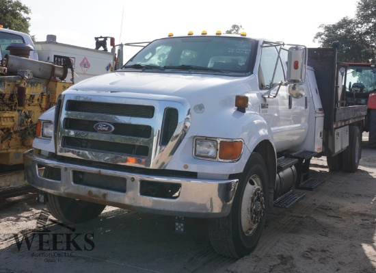 FORD F750 FLATBED (R)