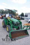 JOHN DEERE 3043D W/LOADER